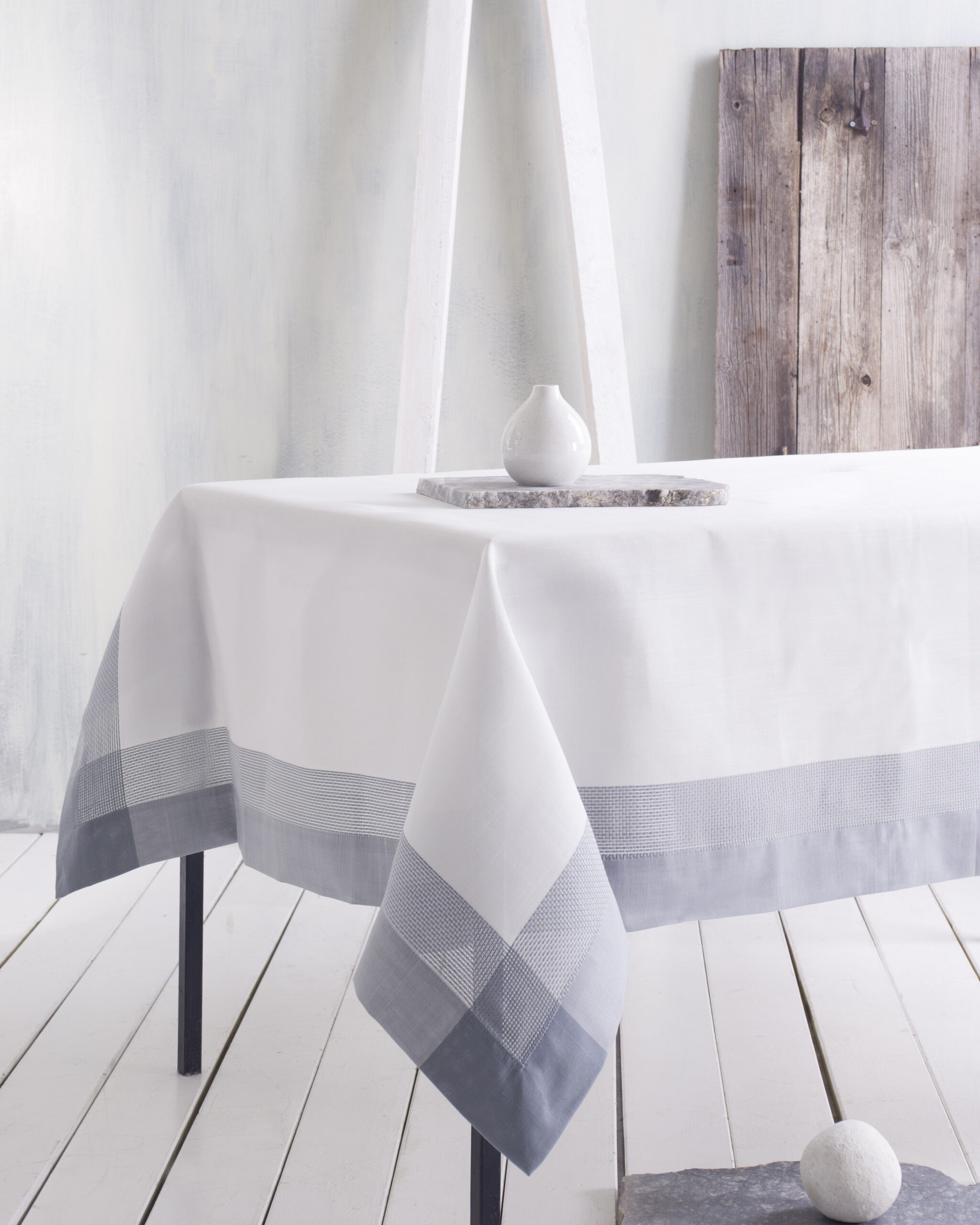 Τραπεζομάντηλο Rythmos Livia 140x140