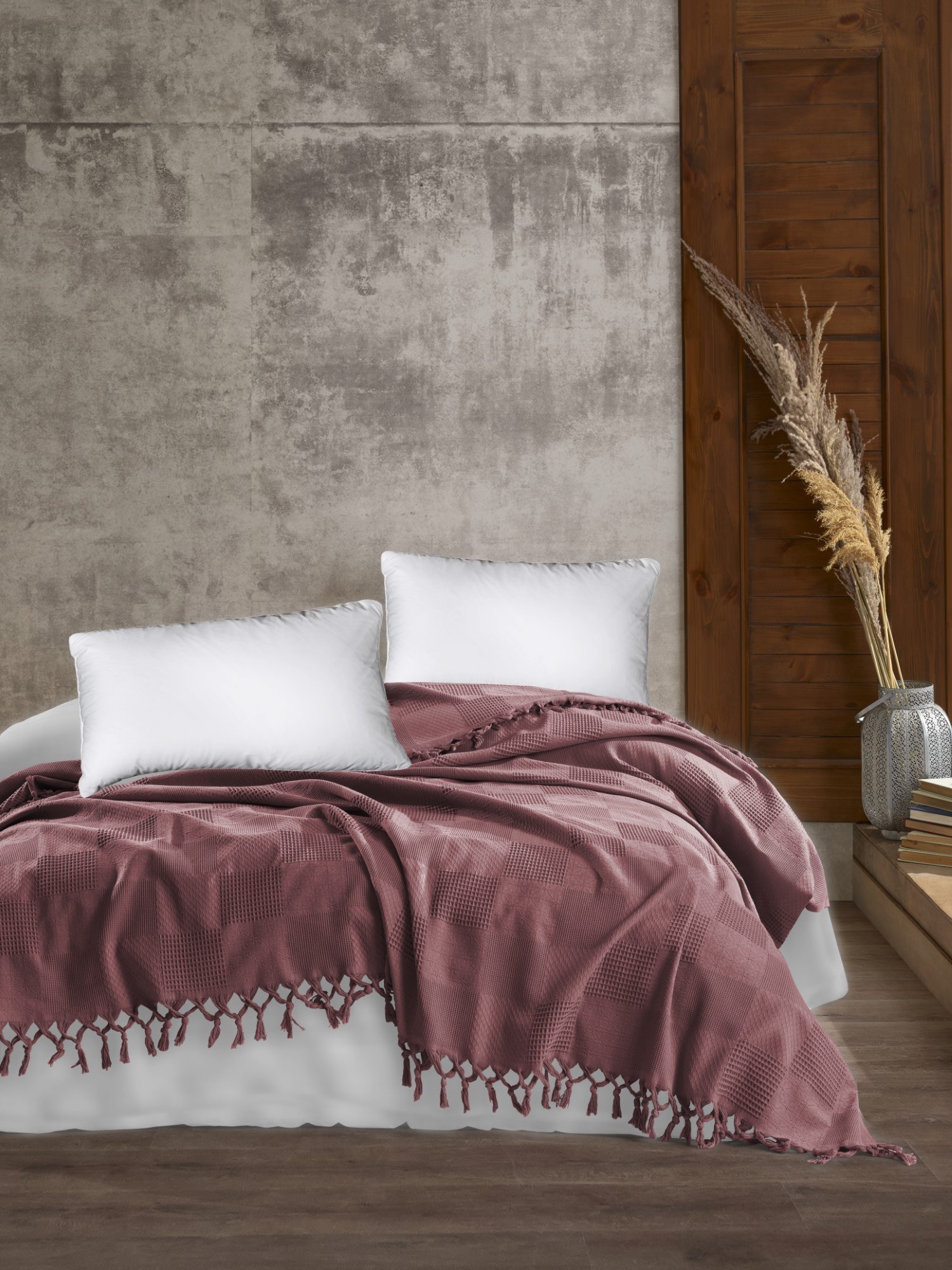 Dimcol - ΣΗΜΑΝΤΙΚΟ: Σε περίπτωση διαφοράς τιμής από το κατάστημα ισχύει παντα και μόνο η τιμή του καταστήματος Κουβέρτα Πικέ Υπέρδιπλη Dimcol Jacquard Bordeaux 220x24