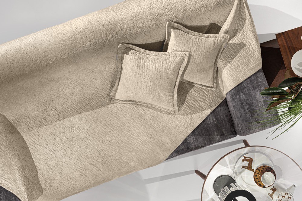 Σετ Ριχτάρι Διθέσιου και Μαξιλαροθήκη Διακόσμησης Guy Laroche Avon Camel 170x250