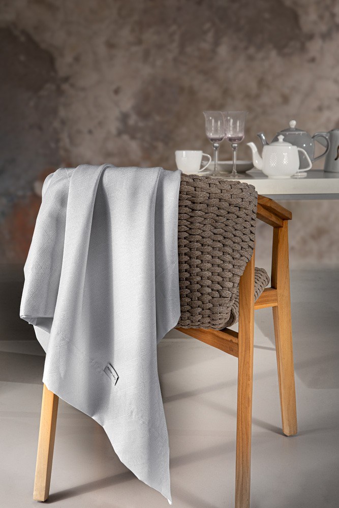 Τραπεζομάντηλο Guy Laroche Motion Silver 160x320