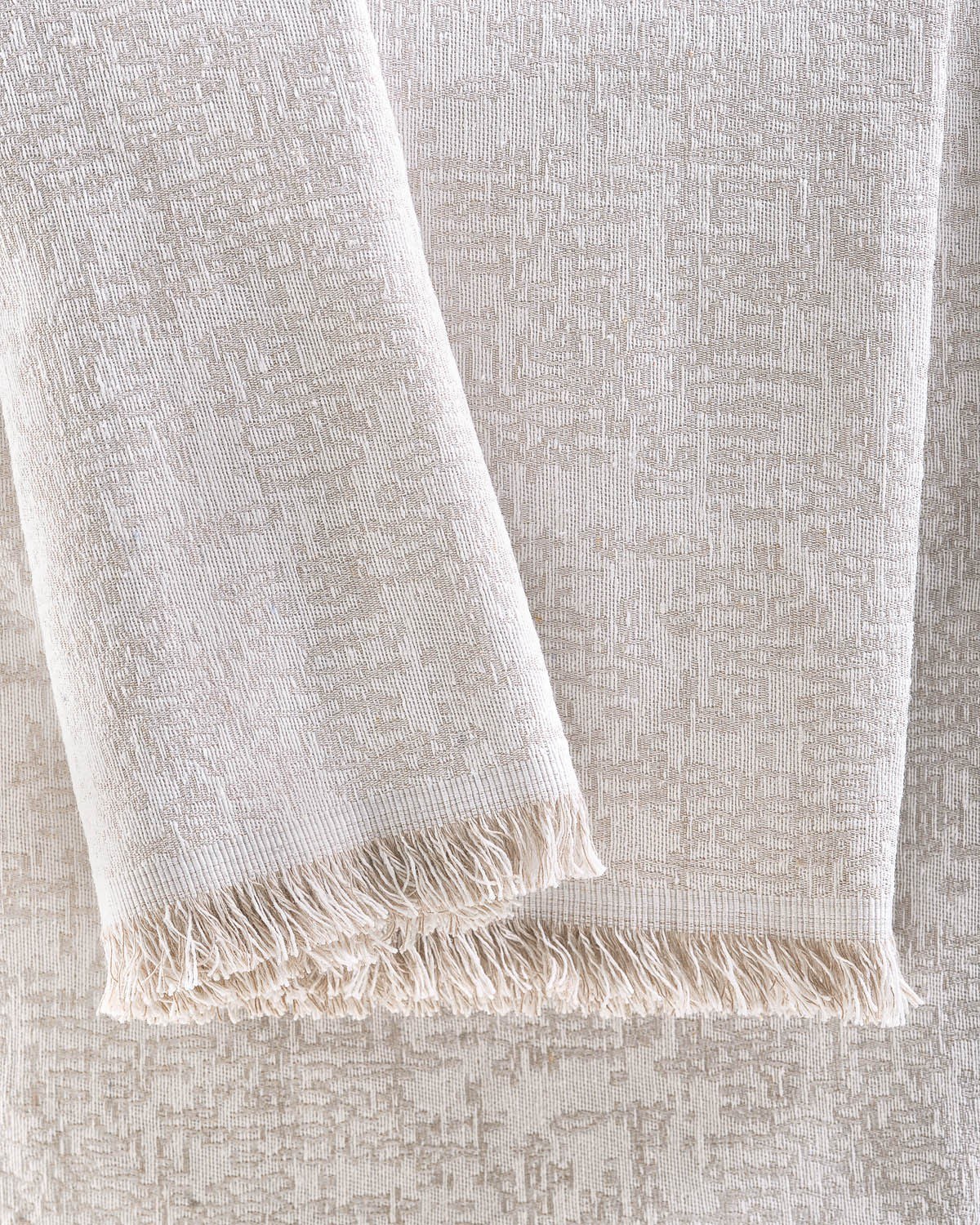 TOTEM - ΡΙΧΤΑΡΙ 180X330 ΕΚΡΟΥ