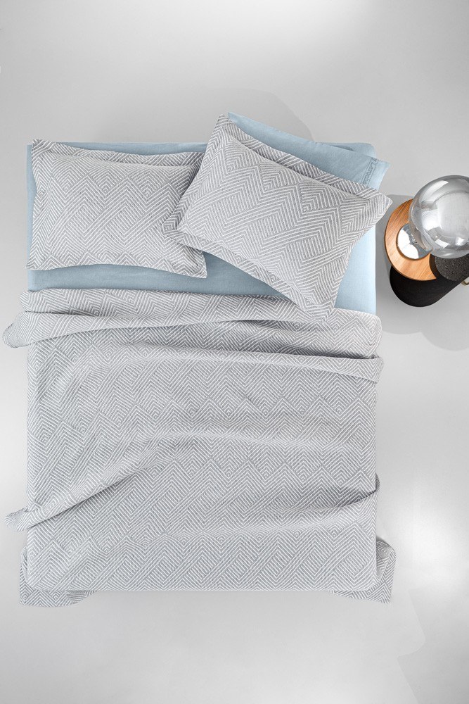 Guy Laroche - ΣΗΜΑΝΤΙΚΟ: Σε περίπτωση διαφοράς τιμής από το κατάστημα ισχύει παντα και μόνο η τιμή του καταστήματος Κουβέρτα Μονή Guy Laroche Tetris Silver 160x220