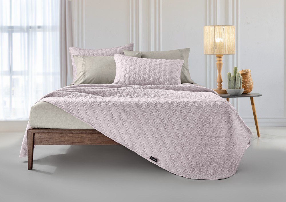 Guy Laroche - ΣΗΜΑΝΤΙΚΟ: Σε περίπτωση διαφοράς τιμής από το κατάστημα ισχύει παντα και μόνο η τιμή του καταστήματος Σετ Κουβερλί Υπέρδιπλο 2 Τεμαχίων Guy Laroche Tempest S