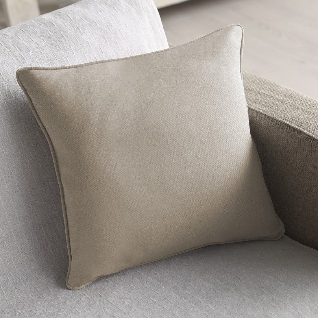 Μαξιλάρια διακοσμητικά Anesis Home - ΣΗΜΑΝΤΙΚΟ: Σε περίπτωση διαφοράς τιμής από το κατάστημα ισχύει παντα και μόνο η τιμή του καταστήματος Μαξιλαροθήκη Gofis Home 911/06 Μπεζ 43x43