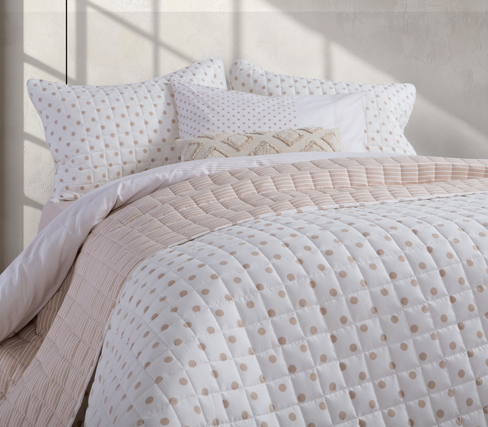 Κουβερλί, Παπλωματοθήκες Anesis Home - ΣΗΜΑΝΤΙΚΟ: Σε περίπτωση διαφοράς τιμής από το κατάστημα ισχύει παντα και μόνο η τιμή του καταστήματος Κουβερλί Μονό Nef-Nef Donter Beige 180x240