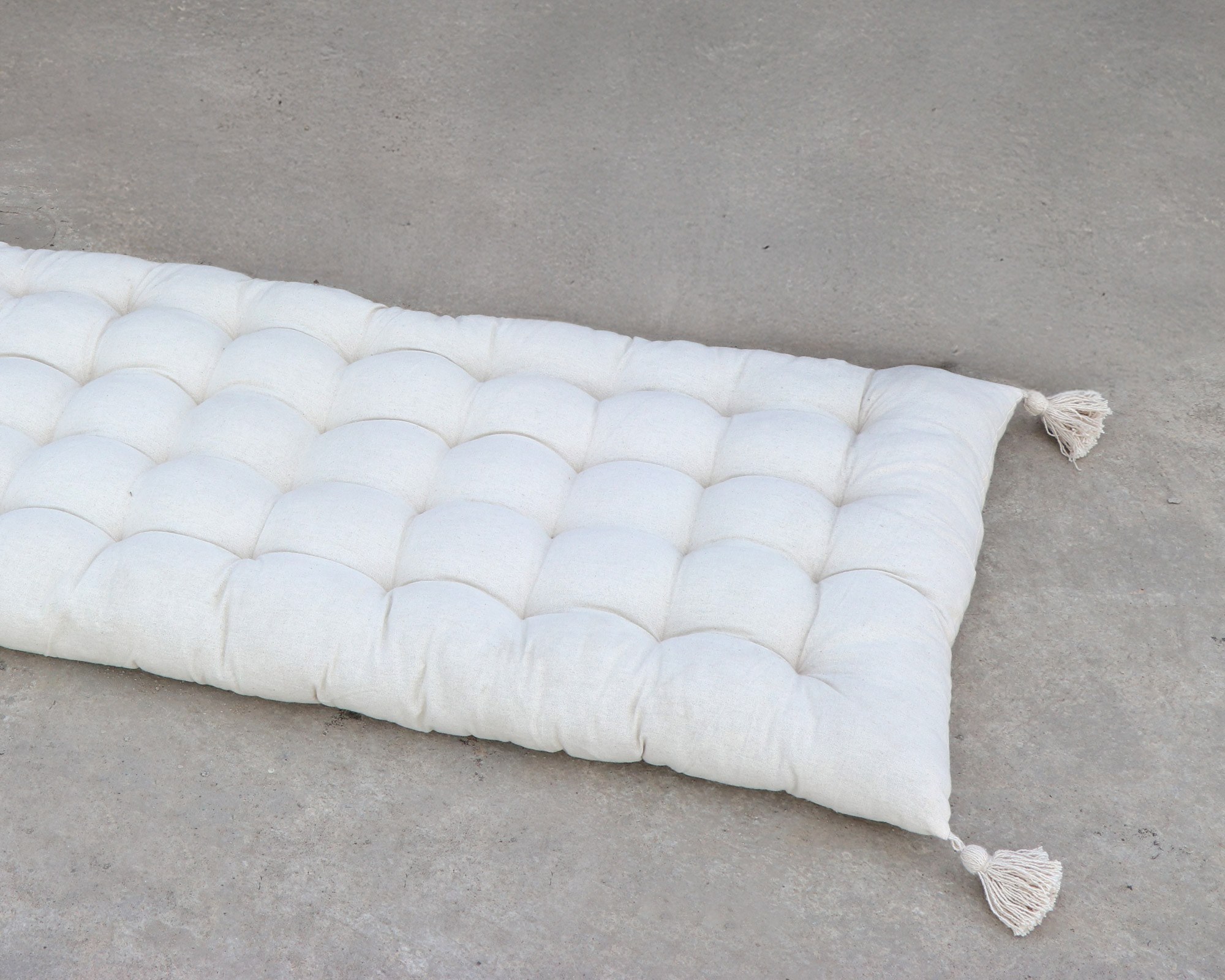 Μαξιλάρι Δαπέδου Rythmos Sonia Εκρού 60x120