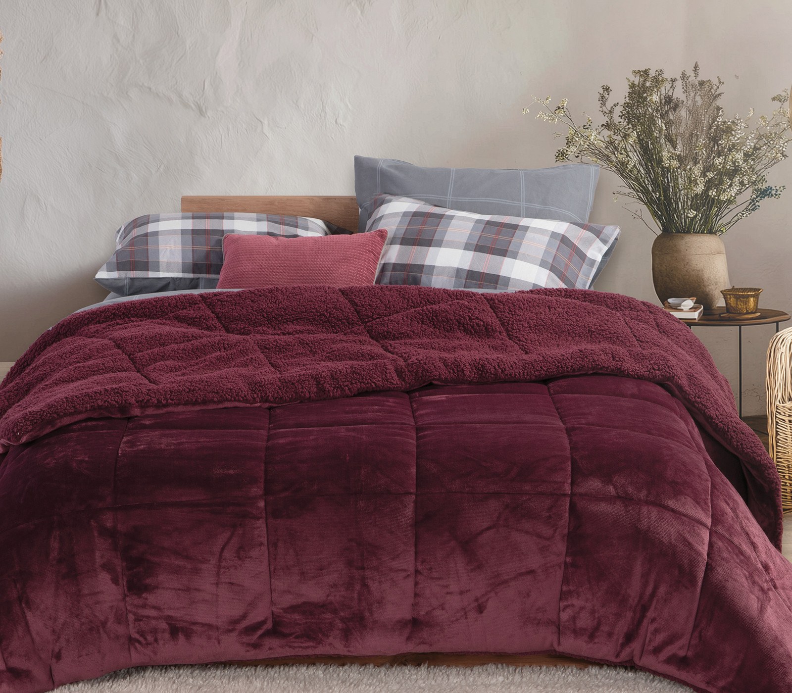 Nef - Nef - ΣΗΜΑΝΤΙΚΟ: Σε περίπτωση διαφοράς τιμής από το κατάστημα ισχύει παντα και μόνο η τιμή του καταστήματος Κουβερτοπάπλωμα Υπέρδιπλο Nef-Nef Singular Bordo 240x22