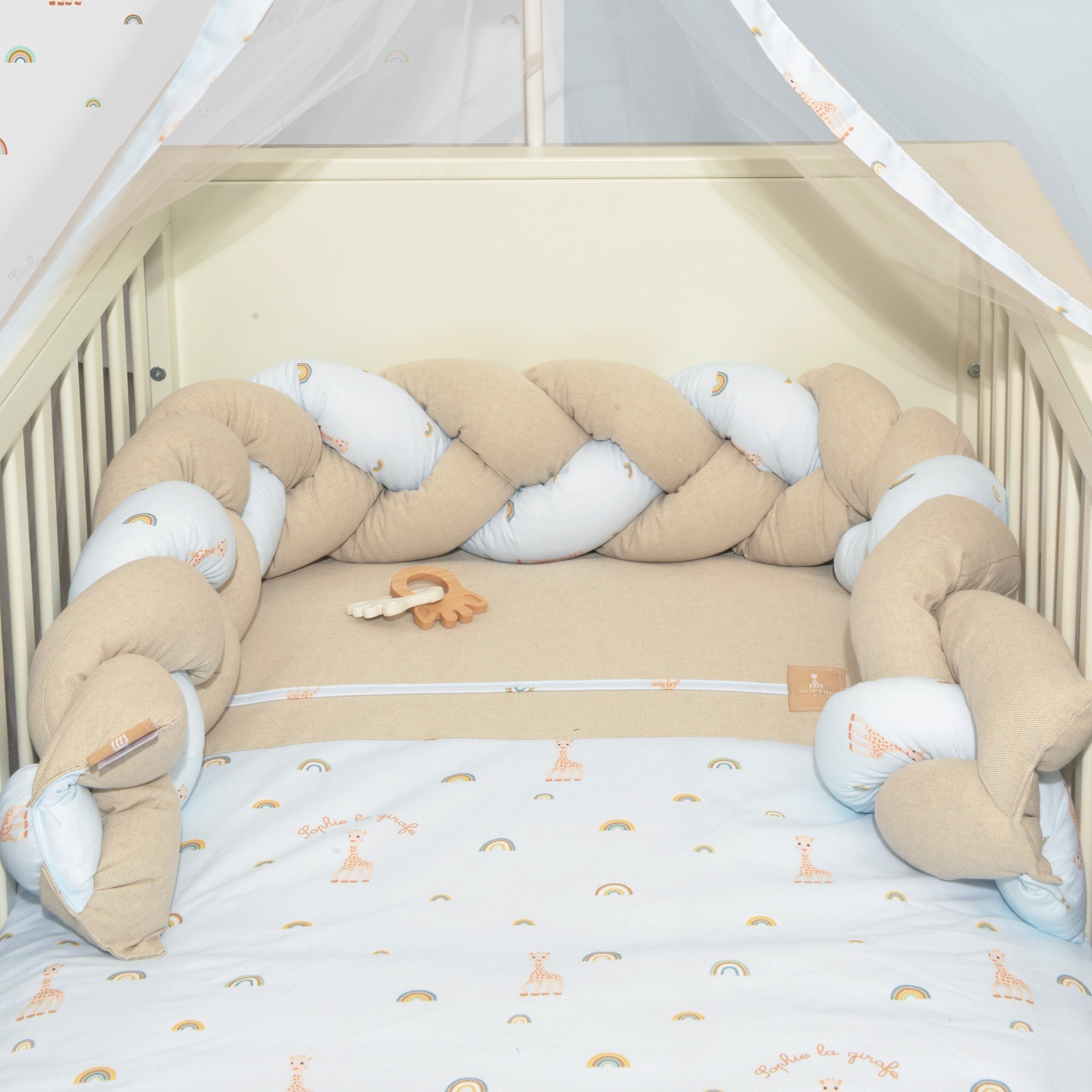 Πλεξούδα τριπλή βαμβακερή 20x200 με ειδική εσωτερική επένδυση Design 504 Sophie La Girafe