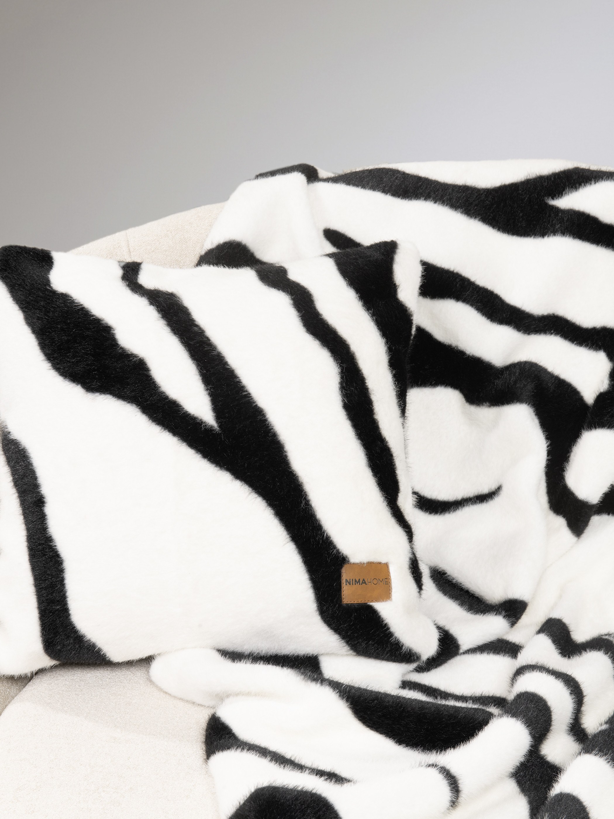 Μαξιλαροθήκη Διακόσμησης Nima Sebra White 45x45