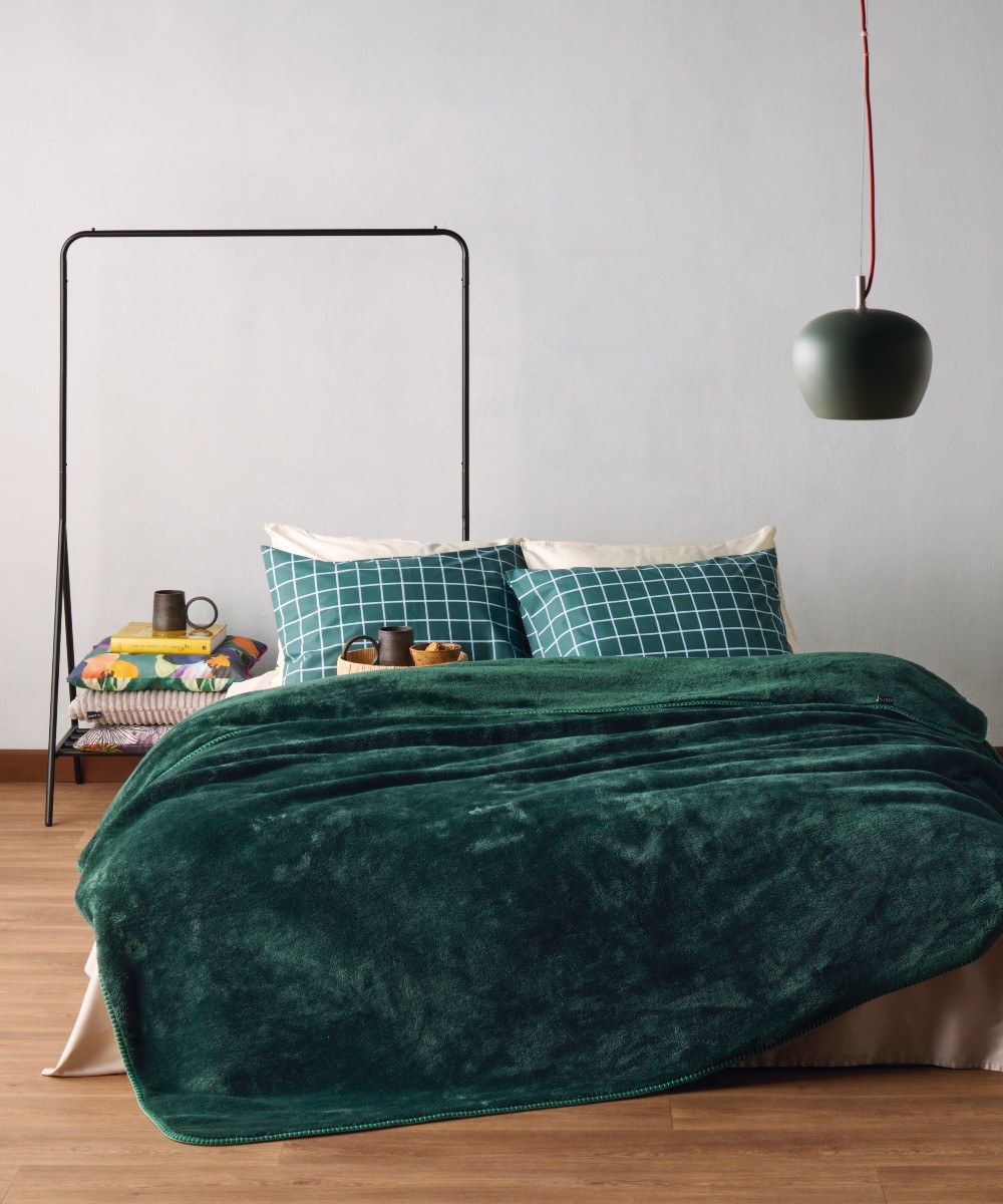 Kentia - ΣΗΜΑΝΤΙΚΟ: Σε περίπτωση διαφοράς τιμής από το κατάστημα ισχύει παντα και μόνο η τιμή του καταστήματος Κουβέρτα Βελουτέ Ημίδιπλη Kentia Monaco 36 180x220