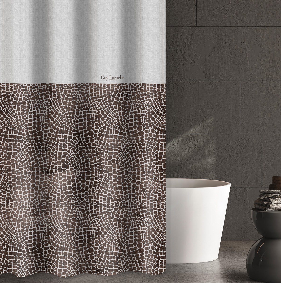 Guy Laroche - ΣΗΜΑΝΤΙΚΟ: Σε περίπτωση διαφοράς τιμής από το κατάστημα ισχύει παντα και μόνο η τιμή του καταστήματος Κουρτίνα Μπάνιου Guy Laroche Safari Choco 240x185