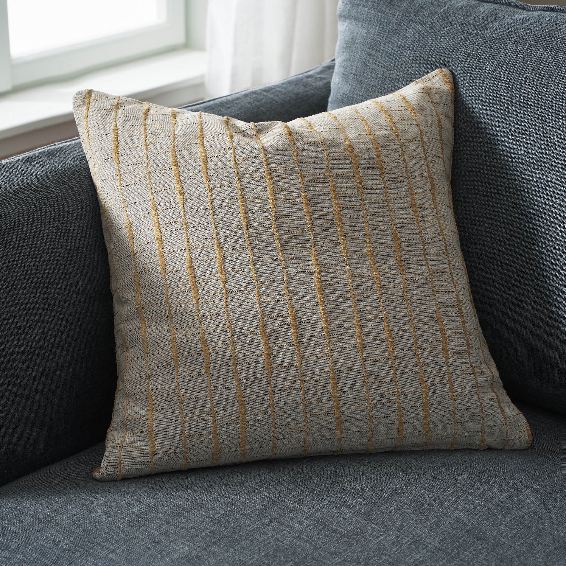 Μαξιλάρια διακοσμητικά Anesis Home - ΣΗΜΑΝΤΙΚΟ: Σε περίπτωση διαφοράς τιμής από το κατάστημα ισχύει παντα και μόνο η τιμή του καταστήματος Μαξιλαροθήκη Διακόσμησης Gofis Home Vespera Leaf Gold