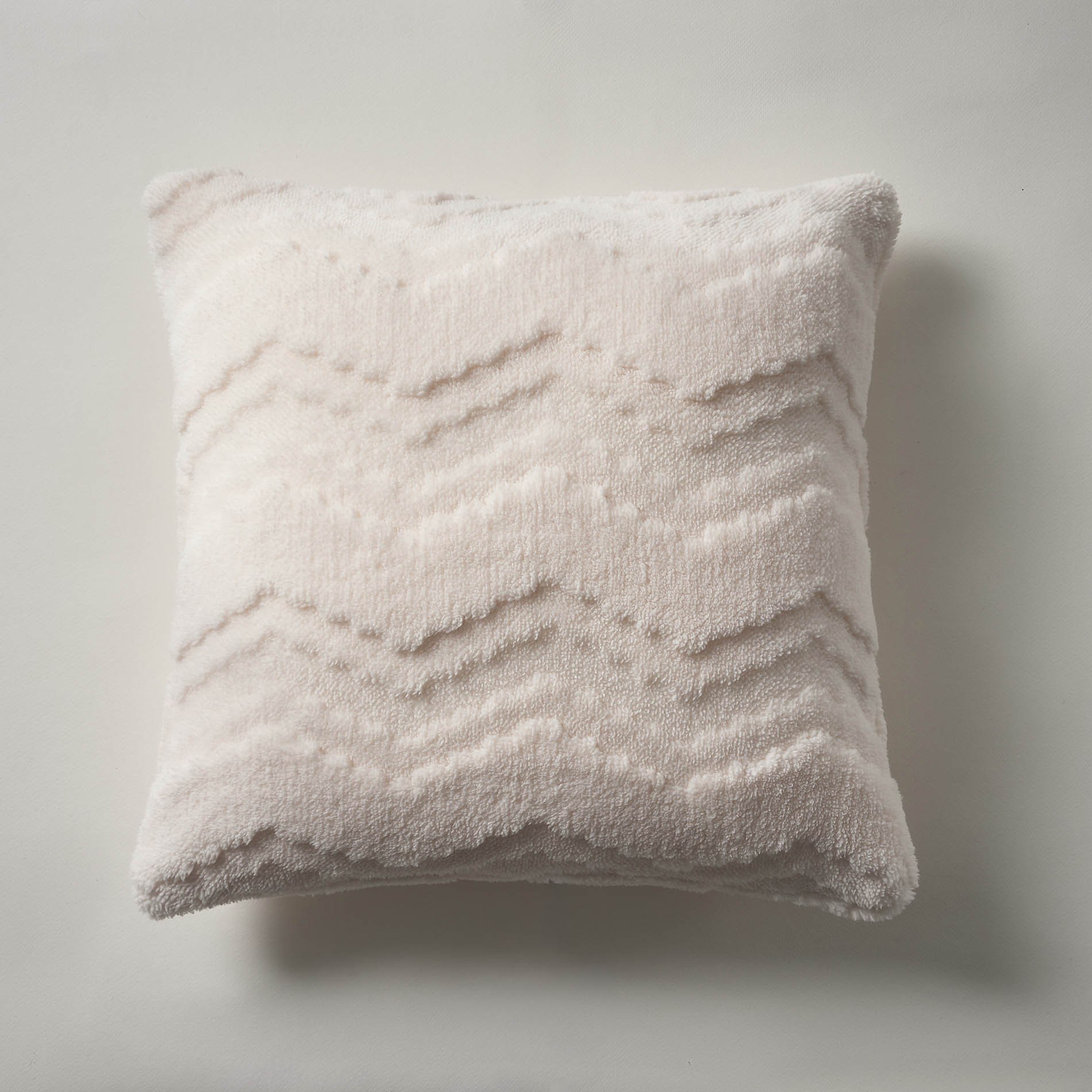 Μαξιλάρια διακοσμητικά Anesis Home - ΣΗΜΑΝΤΙΚΟ: Σε περίπτωση διαφοράς τιμής από το κατάστημα ισχύει παντα και μόνο η τιμή του καταστήματος Μαξιλαροθήκη Διακόσμησης Gofis Home Claudette Fog Beige