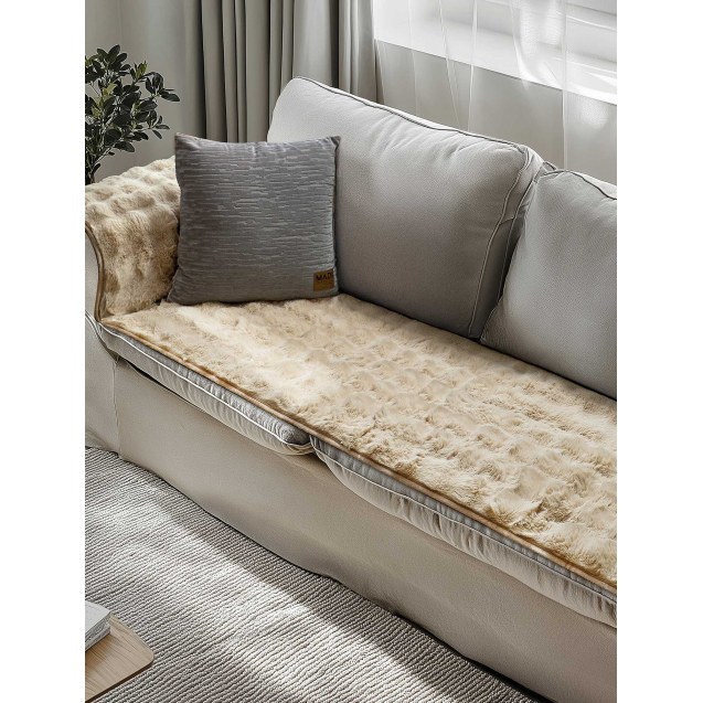 Μεμονωμένο γούνινο κάλυμμα για μπράτσο καναπέ...