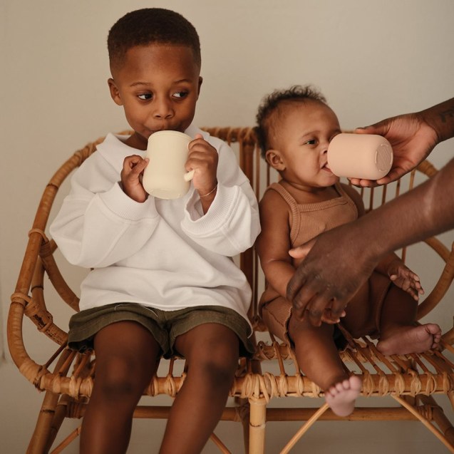 Ποτηράκι Σιλικόνης με Χερούλια και Καλαμάκι...