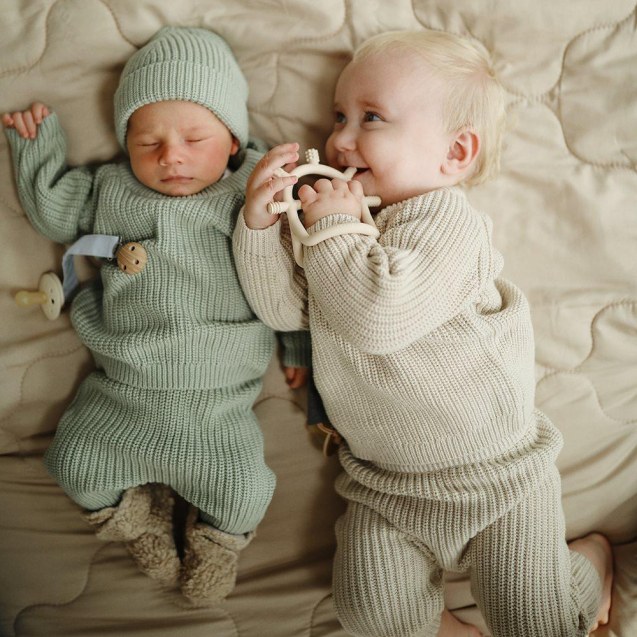 Μασητικό Σιλικόνης με Χερούλι Sensory - Mushie