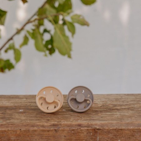 Σετ 2 Πιπίλες Σιλικόνης FRIGG Moon Phase Croissant/Portobello 0-6 Μηνών