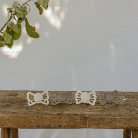 Σετ 2 Ανατομικές Πιπίλες Σιλικόνης FRIGG Lucky Portobello/Cream 0-6 Μηνών