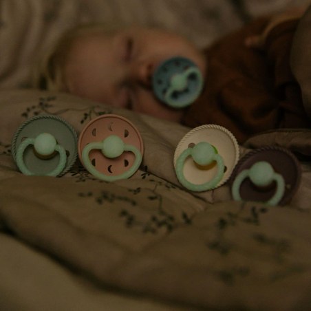 Σετ 2 Πιπίλες Σιλικόνης Νυκτός FRIGG Moon Phase Cream/Twilight Mauve 0-6 Μηνών