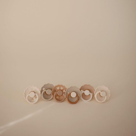 Σετ 6 Πιπίλες Latex FRIGG – Cinnamon Charm 0-6 Μηνών