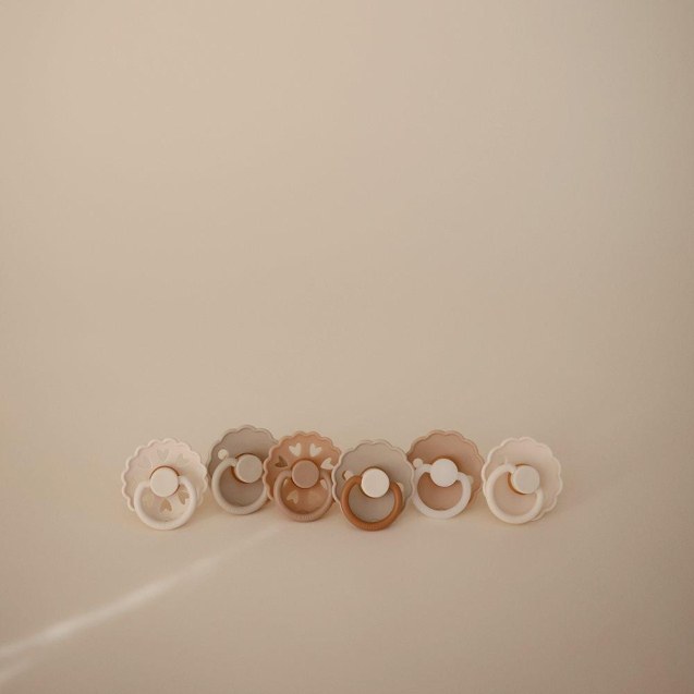 Σετ 6 Πιπίλες Latex FRIGG – Cinnamon Charm 6-18...