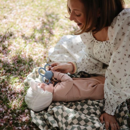 Μασητική Κουδουνίστρα Daisy Faded Denim - Mushie