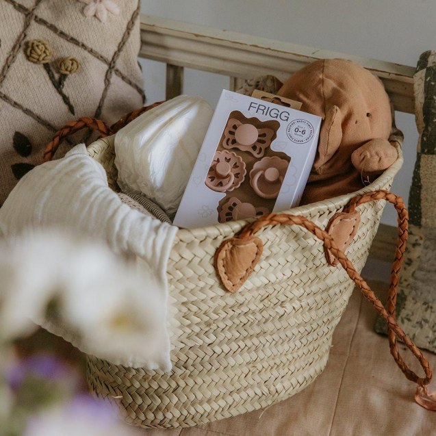 Σετ 4 Πιπίλες FRIGG - Floral Heart Blush 0-6 Μηνών