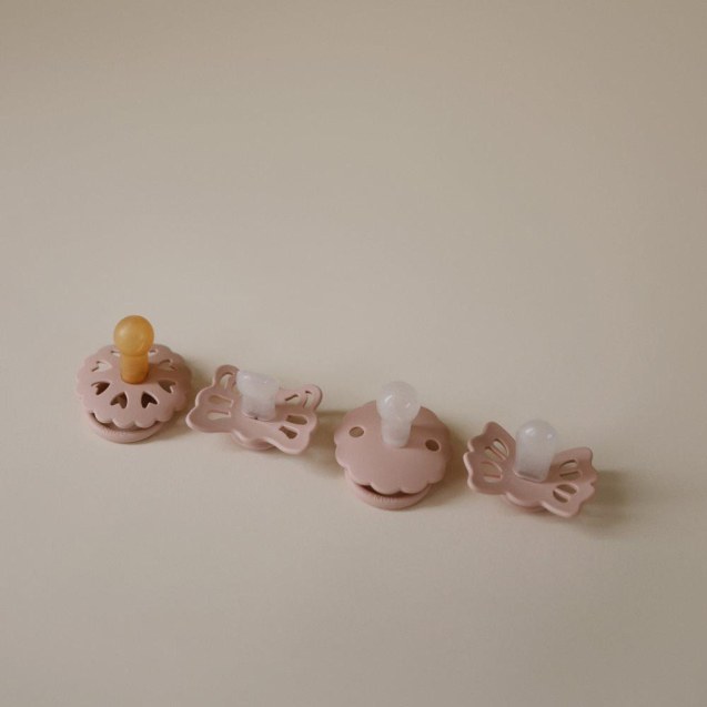 Σετ 4 Πιπίλες FRIGG - Floral Heart Blush 0-6 Μηνών