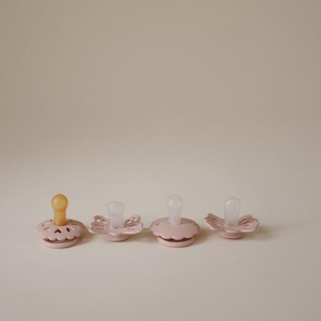 Σετ 4 Πιπίλες FRIGG - Floral Heart Blush 0-6 Μηνών