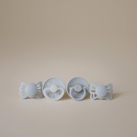 Σετ 4 Πιπίλες FRIGG - Moonlight Sailing Powder Blue 0-6 Μηνών