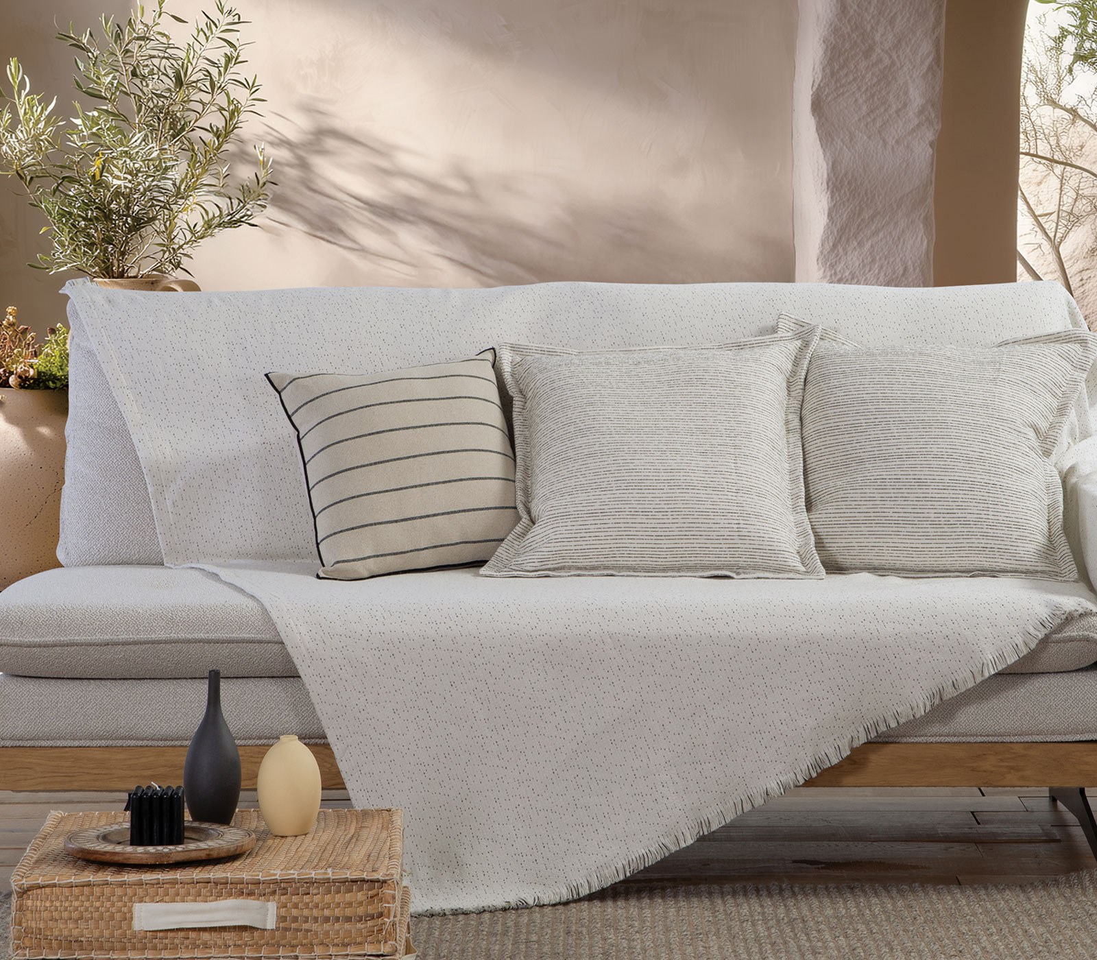 Ριχτάρι Διθέσιου 170X250 Nef Nef Malta 26 Ecru/Black (170x250)