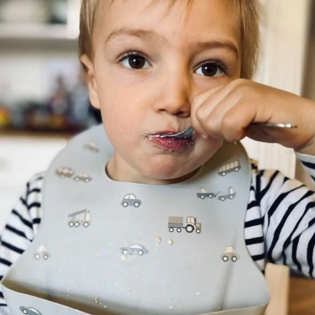 Σαλιάρα Σιλικόνης NOUI NOUI Little Wheels NN12109