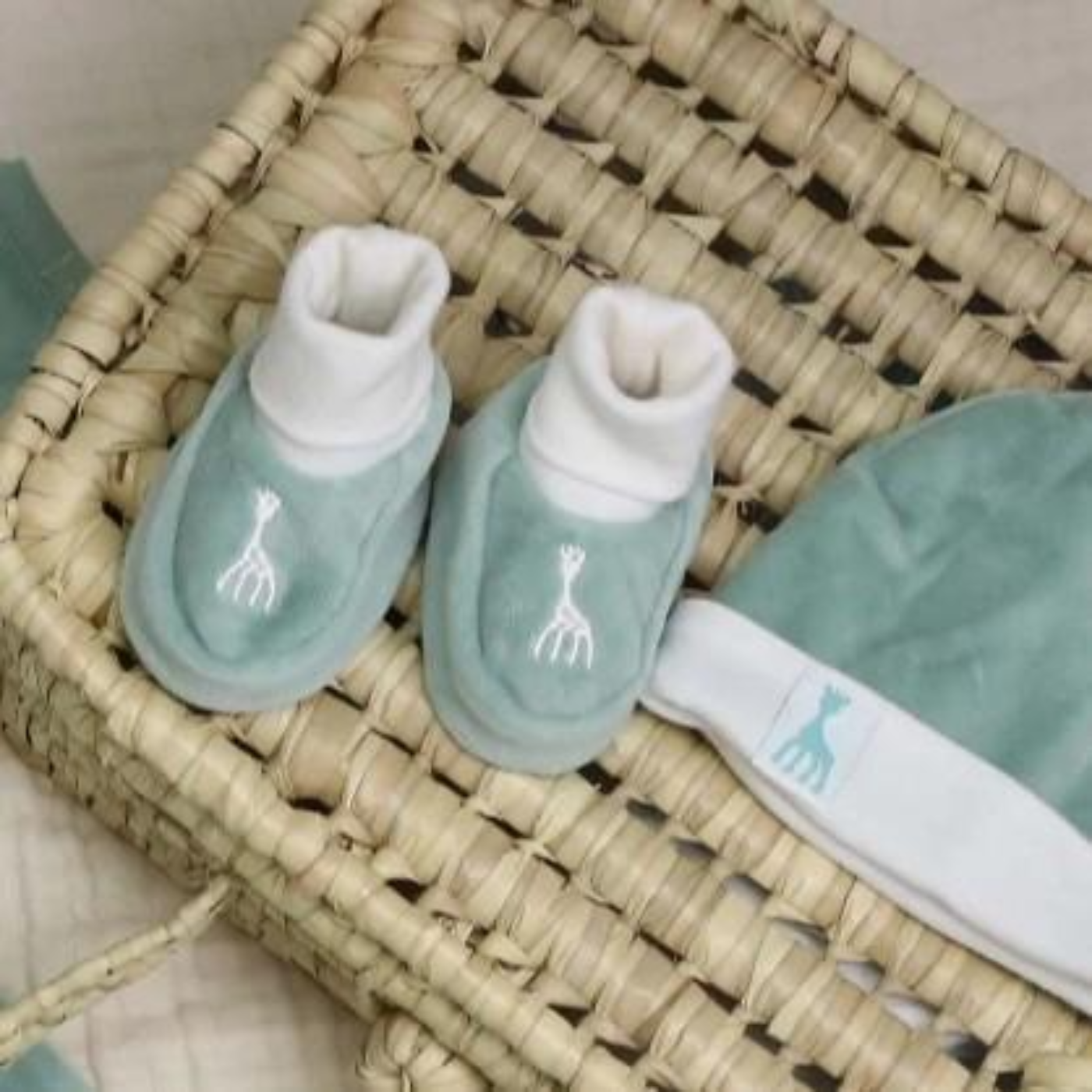 Βελουτέ Μποτάκια 1-3 Μηνών - Μέντα - SOPHIE LA GIRAFE