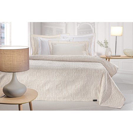 Κουβέρτα King Size Guy Laroche Diana Natural 260x250