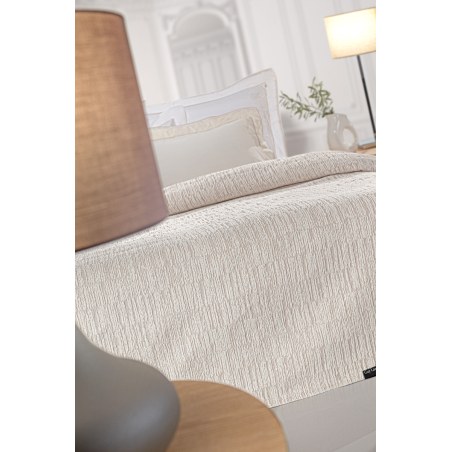 Κουβέρτα King Size Guy Laroche Diana Natural 260x250