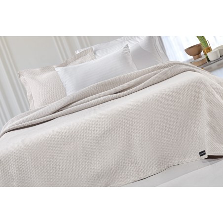 Κουβέρτα Υπέρδιπλη Guy Laroche Slalom Ivory 245x260