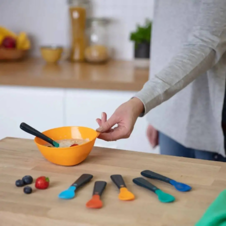 Κουταλάκια Σίτισης Σκληρού Τύπου Tommee Tippee 6m+ 5 τμχ