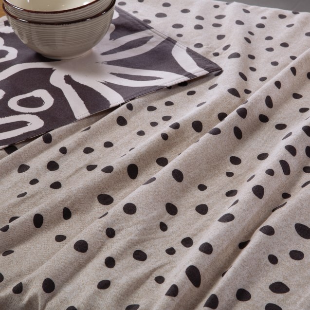 Τραπεζομάντηλο Nef-Nef Trust Beige 140x180
